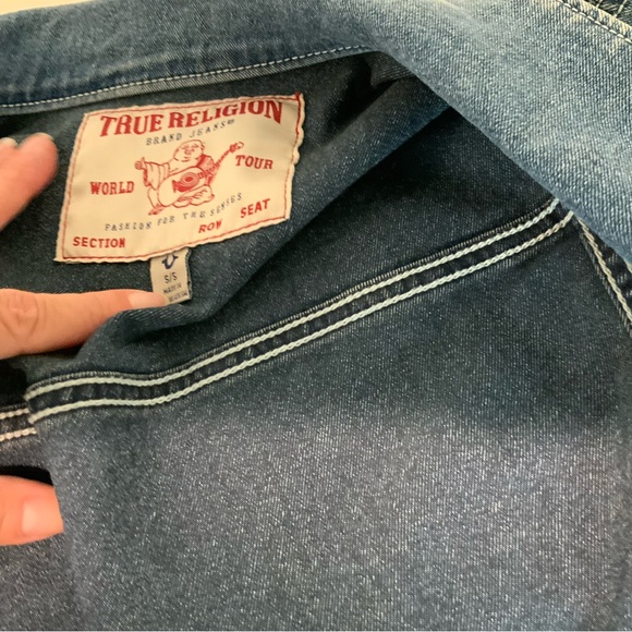 True Religion Blue Denim Jacket with Red Patch men’s size small like new - Picture 10 of 11
